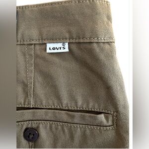 Levi’s Straight Stretch Chino